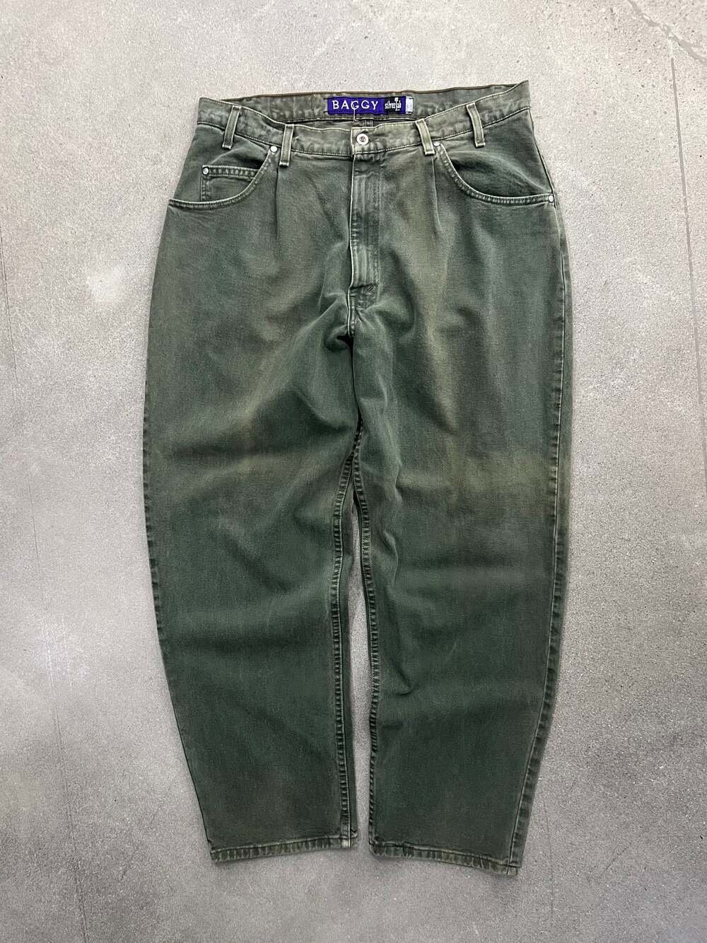 Vintage Levi’s SilverTab Baggy Jeans - 38”